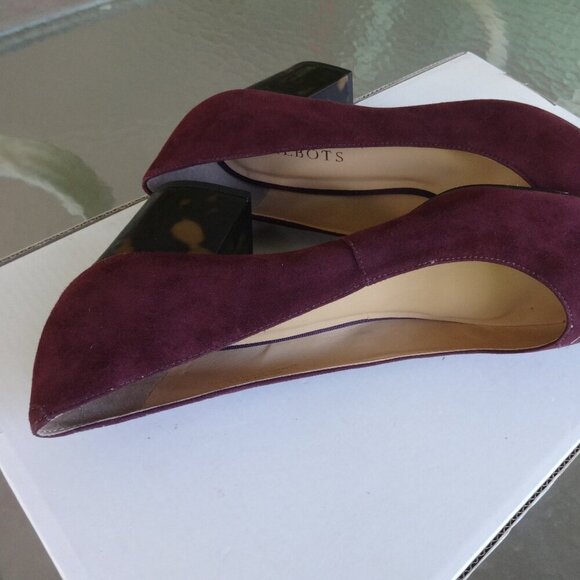 Talbots women's size 9&1/2M, Burgundy suede leather chunky heel shoes, round toe - Picture 11 of 16